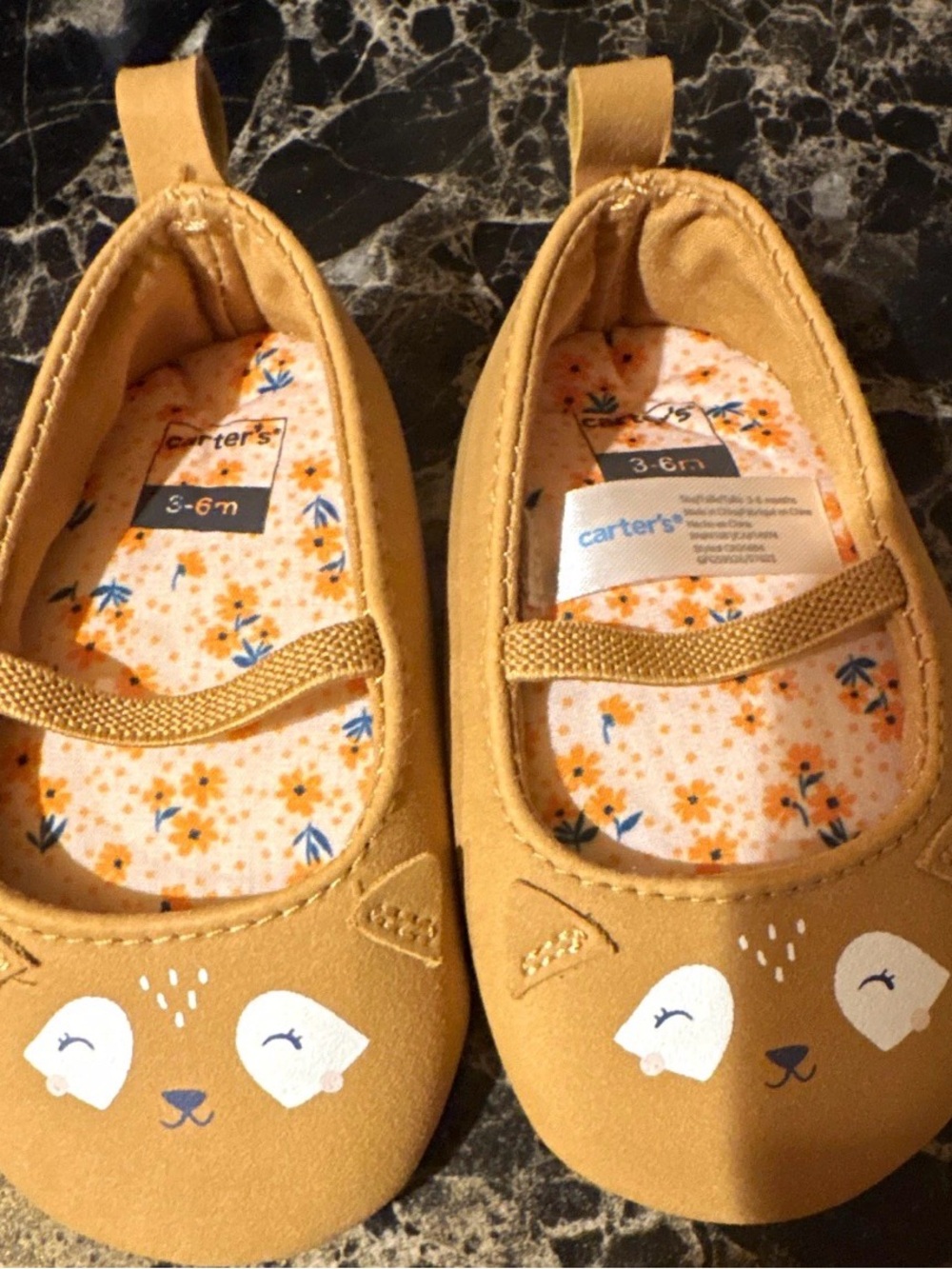 Carter's Tan Fox Face Mary Jane Baby Shoes 3-6 months